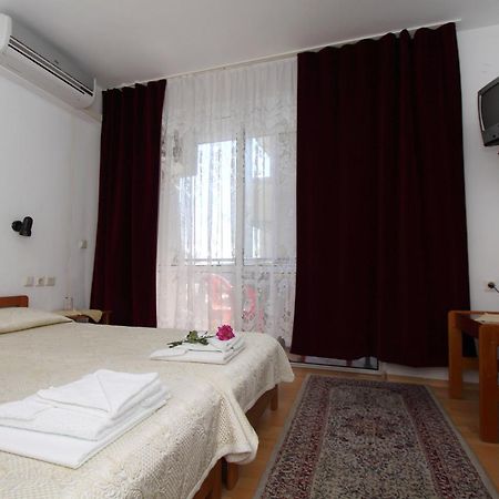 Family Hotel Verona Созополь Экстерьер фото