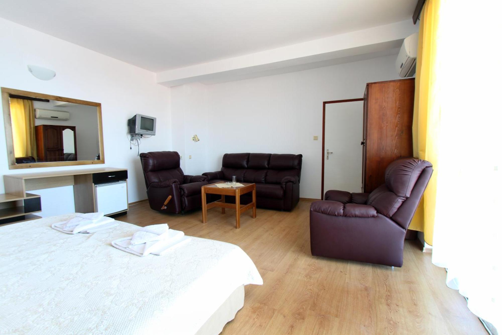 Family Hotel Verona Созополь Экстерьер фото