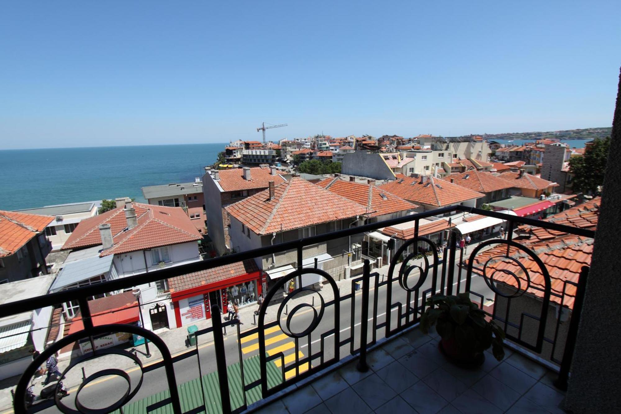 Family Hotel Verona Созополь Экстерьер фото