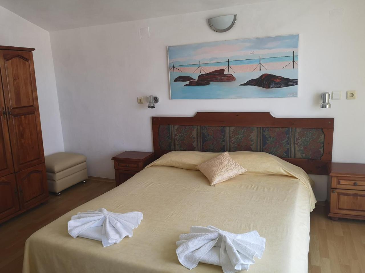 Family Hotel Verona Созополь Экстерьер фото